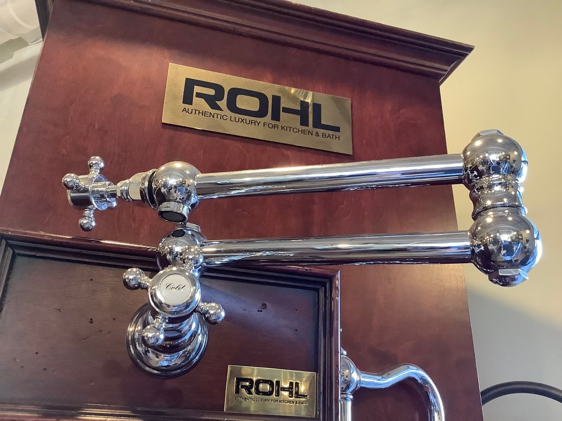 Rohl sink faucet(brand new): Rohl sink faucet(brand new)