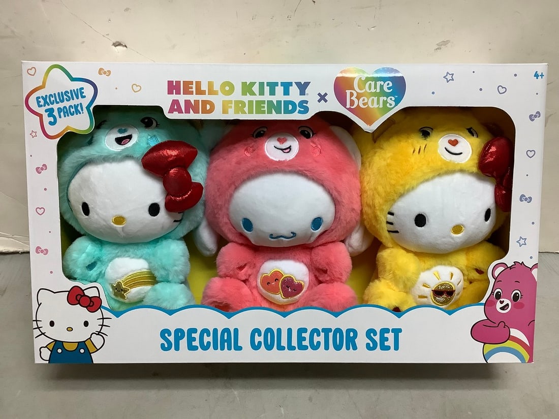 Hello Kitty Care Bears Collector set: Hello Kitty Care Bears Collector set