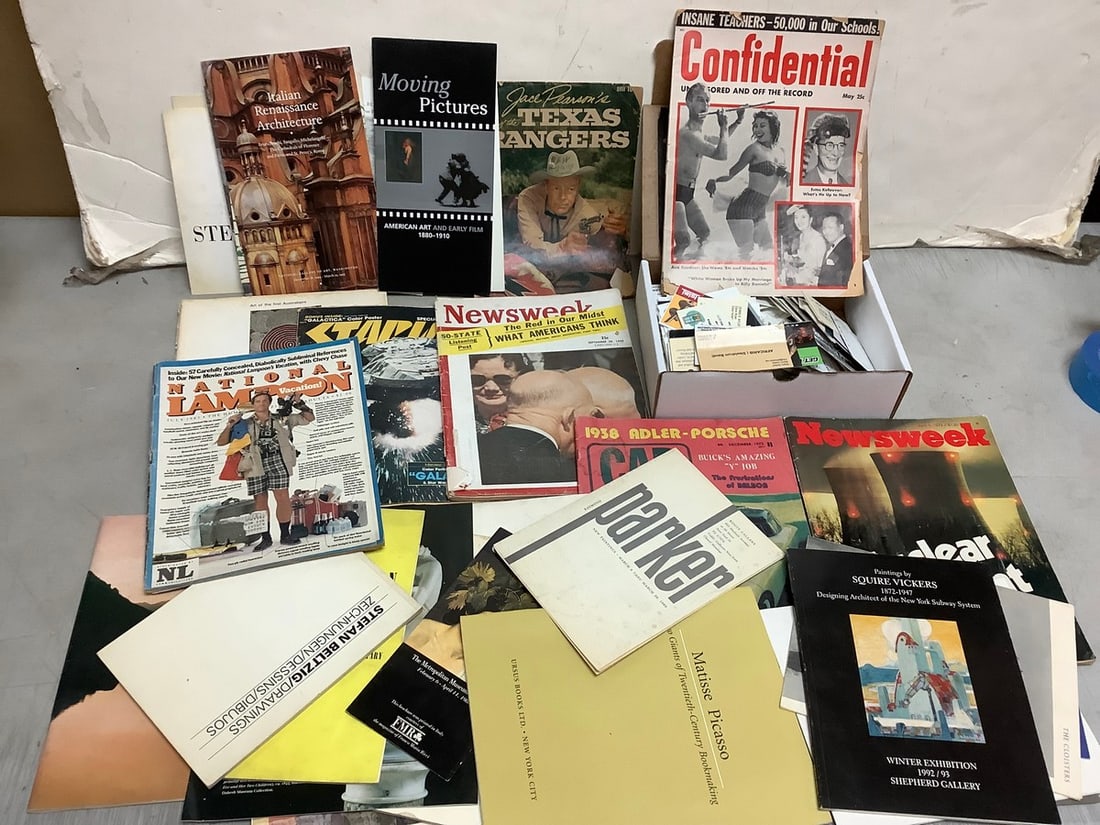 Various Magazines, Postcards and more (1 of 1)