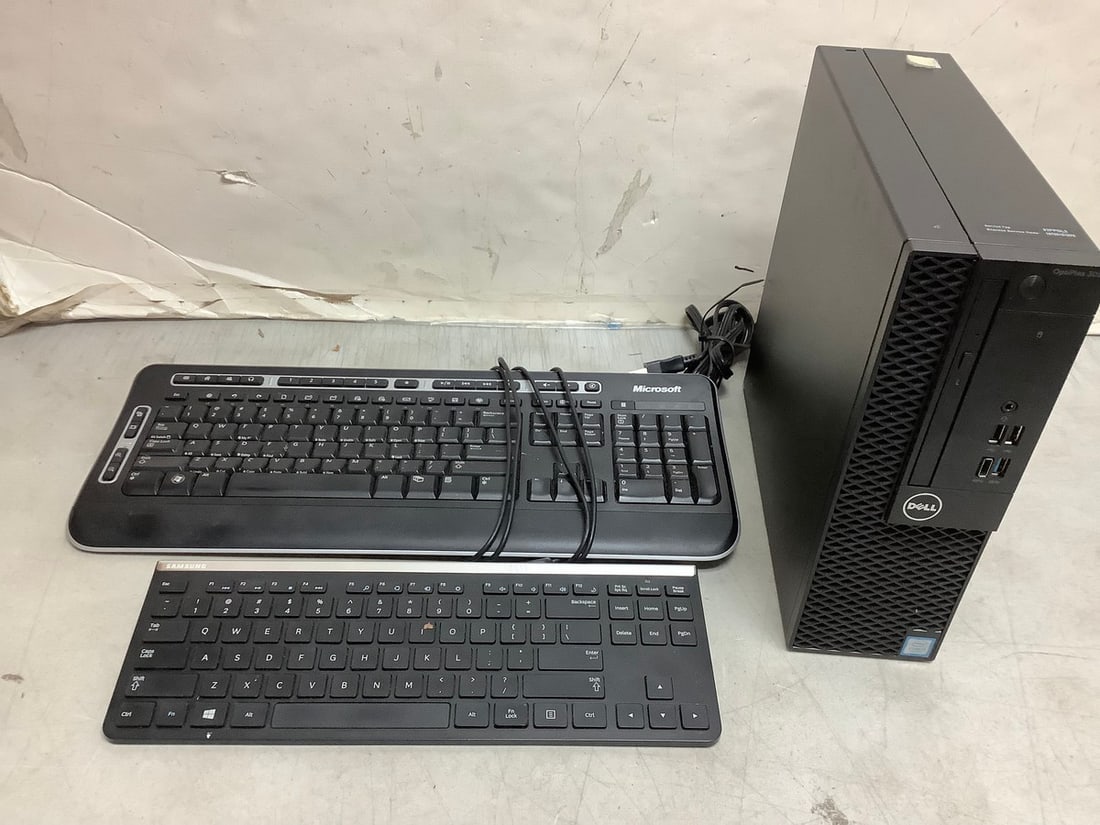 Dell computer and keyboards(Microsoft and Samsung-unknown working condition) (1 of 1)