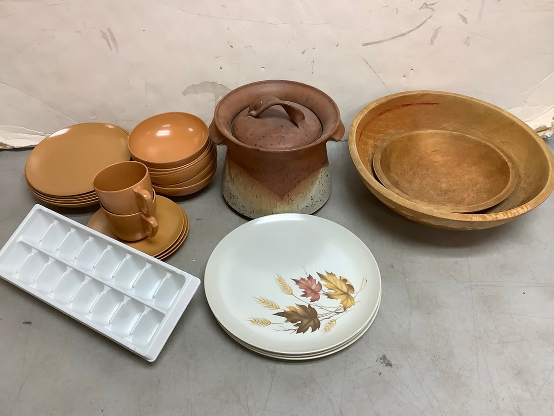 Prolon dinnerware set(plates/bowls/cups), ice cube tray, wooden bowls, and more(7.5in.tallest): Prolon dinnerware set(plates/bowls/cups), ice cube tray, wooden bowls, and more(7.5in.tallest)