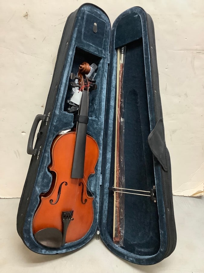 Recital violin with case(strings not attached) (1 of 1)