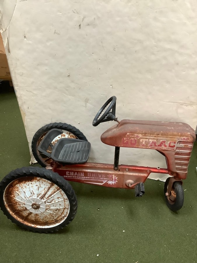Antique pedal Go Trac chain drive (40in.x21.5in.x27in.) (1 of 1)