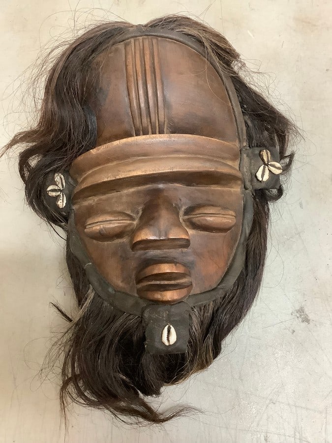 Vintage tribal mask(12in.long): Vintage tribal mask(12in.long)