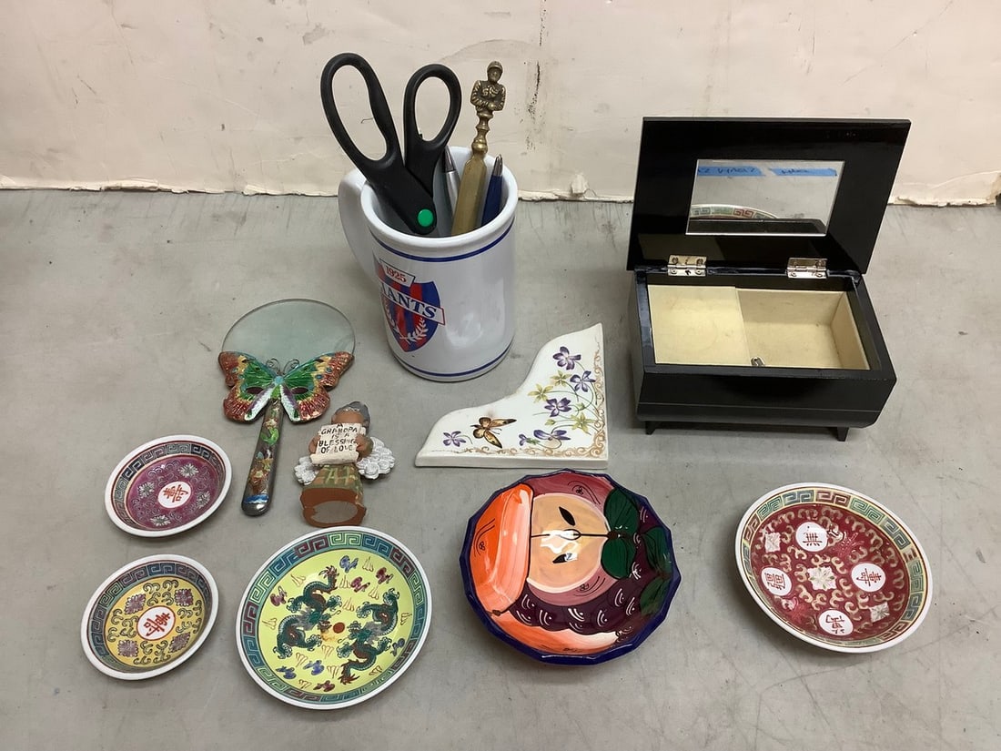 Trinket dishes, jewelry organizer box, and more: Trinket dishes, jewelry organizer box, and more