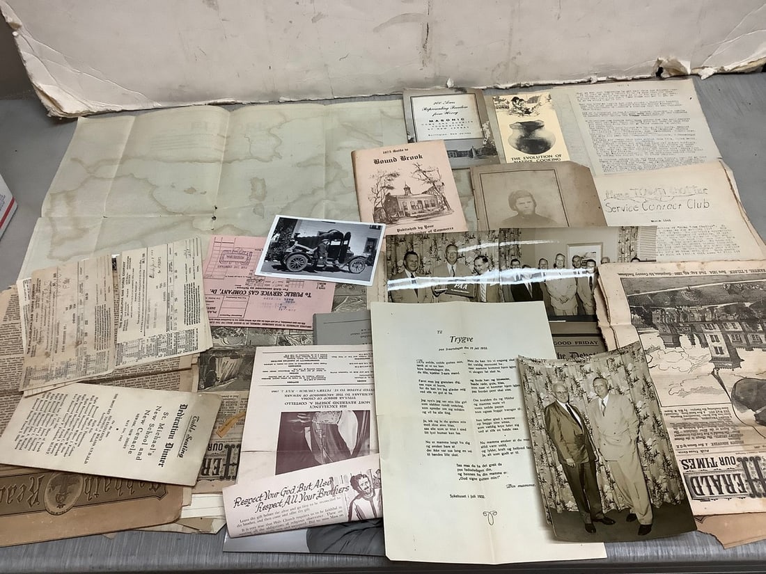 Vintage ephemera(map, brochures, and more) (1 of 1)