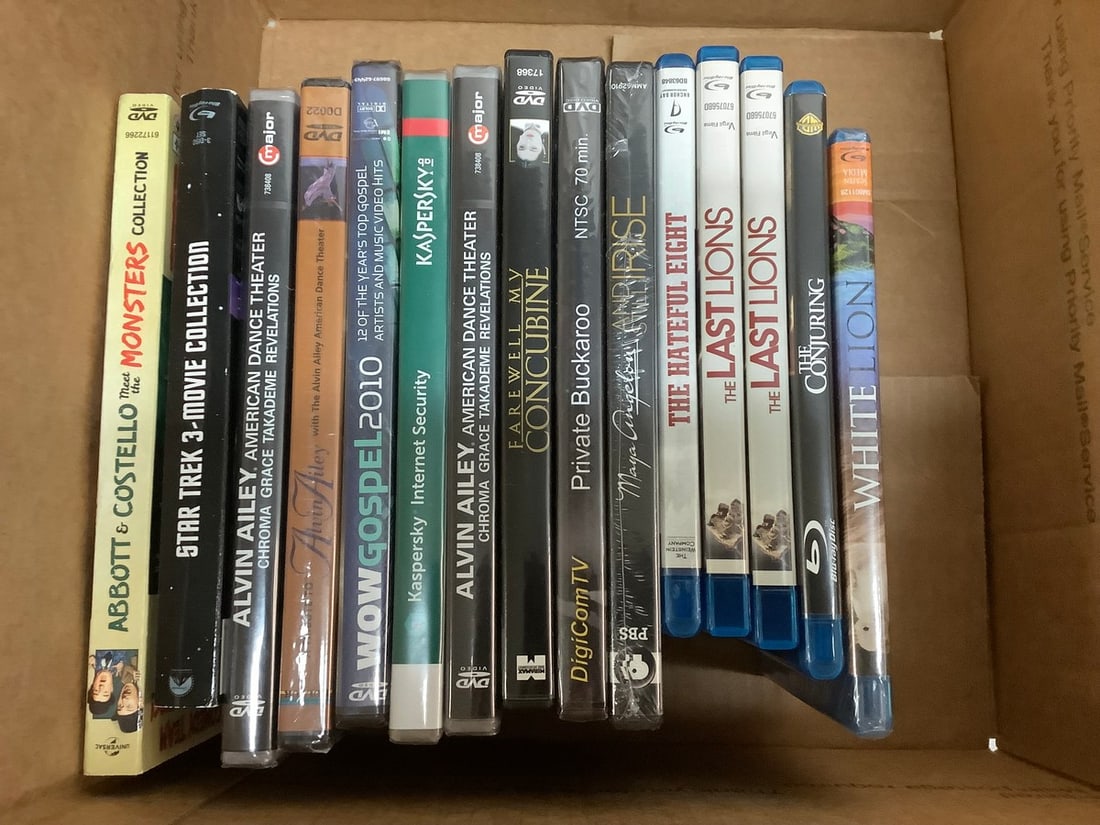 Various DVD's/bu-ray discs(The Conjuring, Abbot & Costello, White Lion, and more): Various DVD's/bu-ray discs(The Conjuring, Abbot & Costello, White Lion, and more)