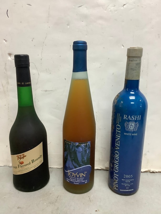 Orange Flavored Brandy(750mL), Joyvin wine(750mL), and Pinot Grigio Veneto white wine(750mL): Orange Flavored Brandy(750mL), Joyvin wine(750mL), and Pinot Grigio Veneto white wine(750mL)