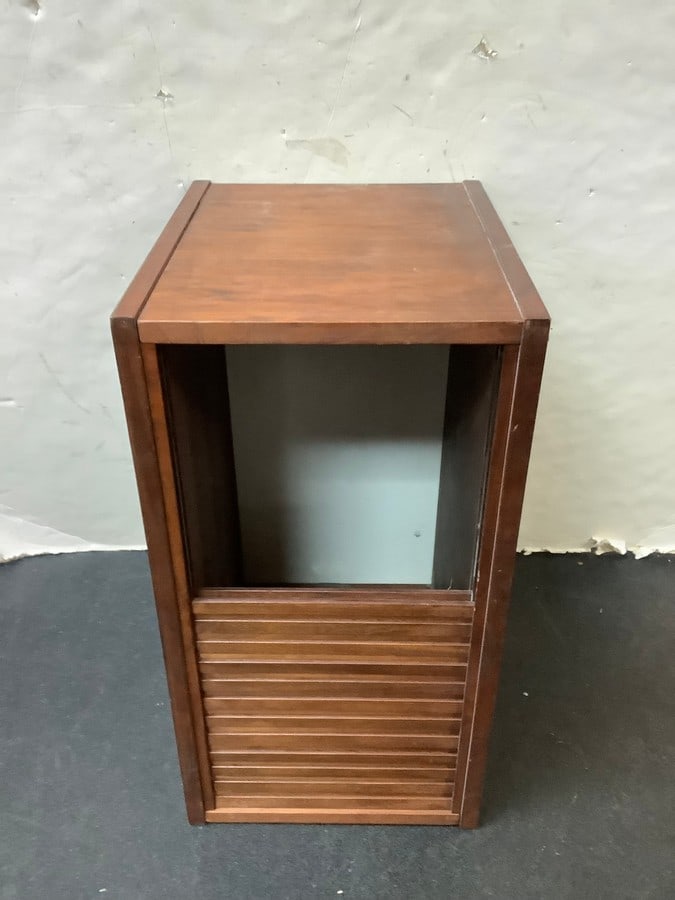 Wooden slide door organizer(15in.x12.5in.x24in.): Wooden slide door organizer(15in.x12.5in.x24in.)