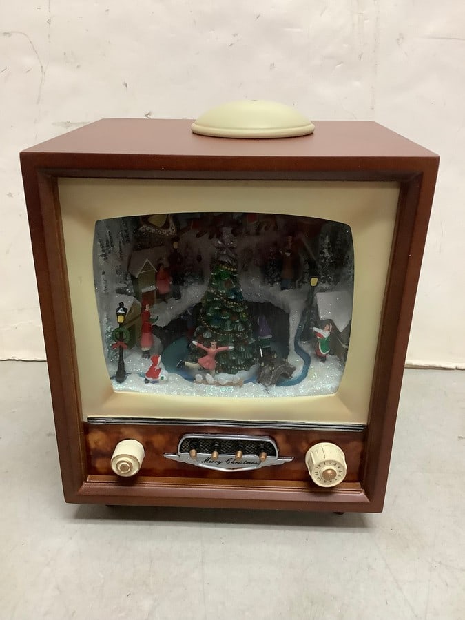 Merry Christmas TV music box(8.75in.tall) (1 of 1)