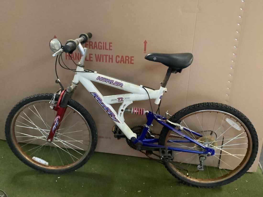 Huffy Howler bike(37in.tall) (1 of 1)