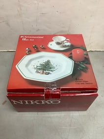 Nikko Christmastime 12pc.set(4 dinner plates/cups/saucers)