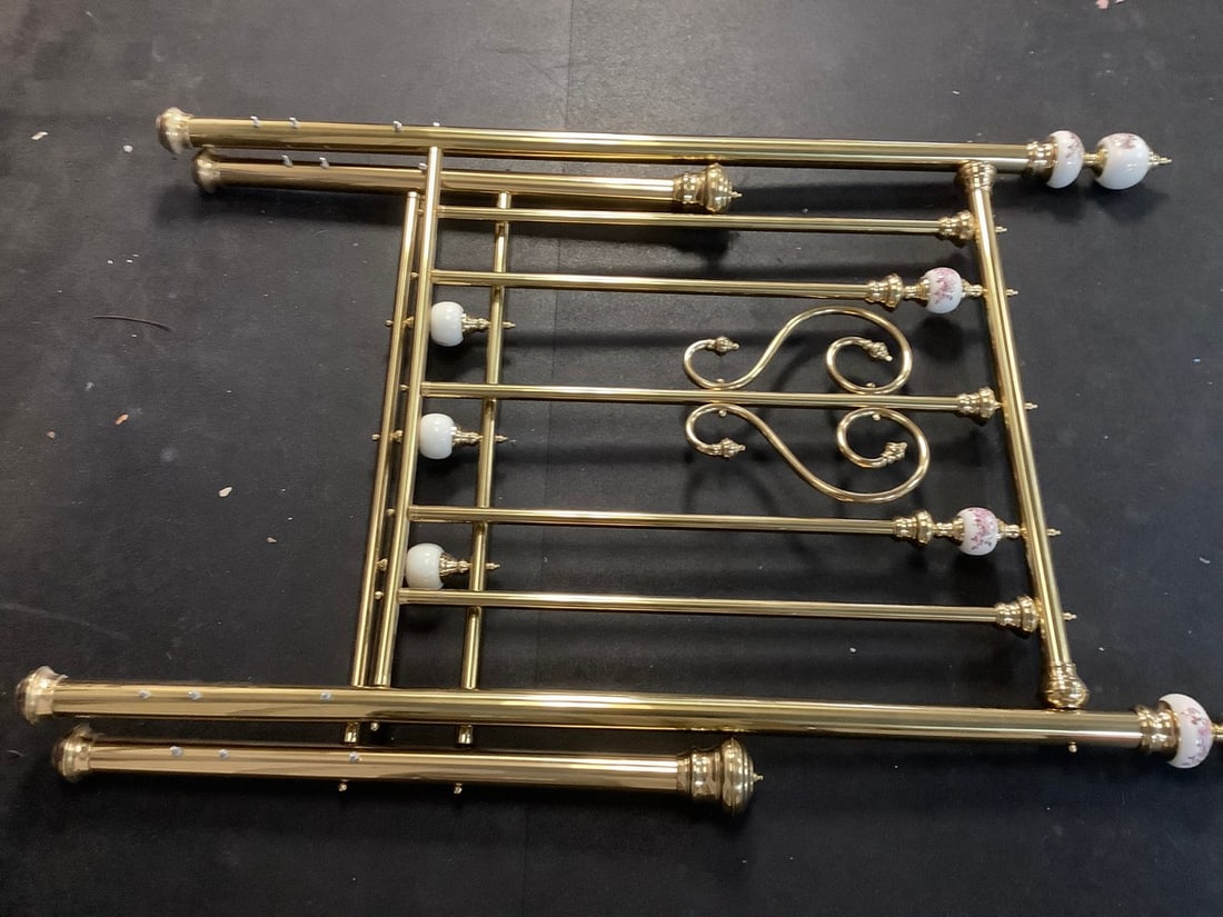 Twin size bed brass heaboard and footboard: Twin size bed brass heaboard and footboard