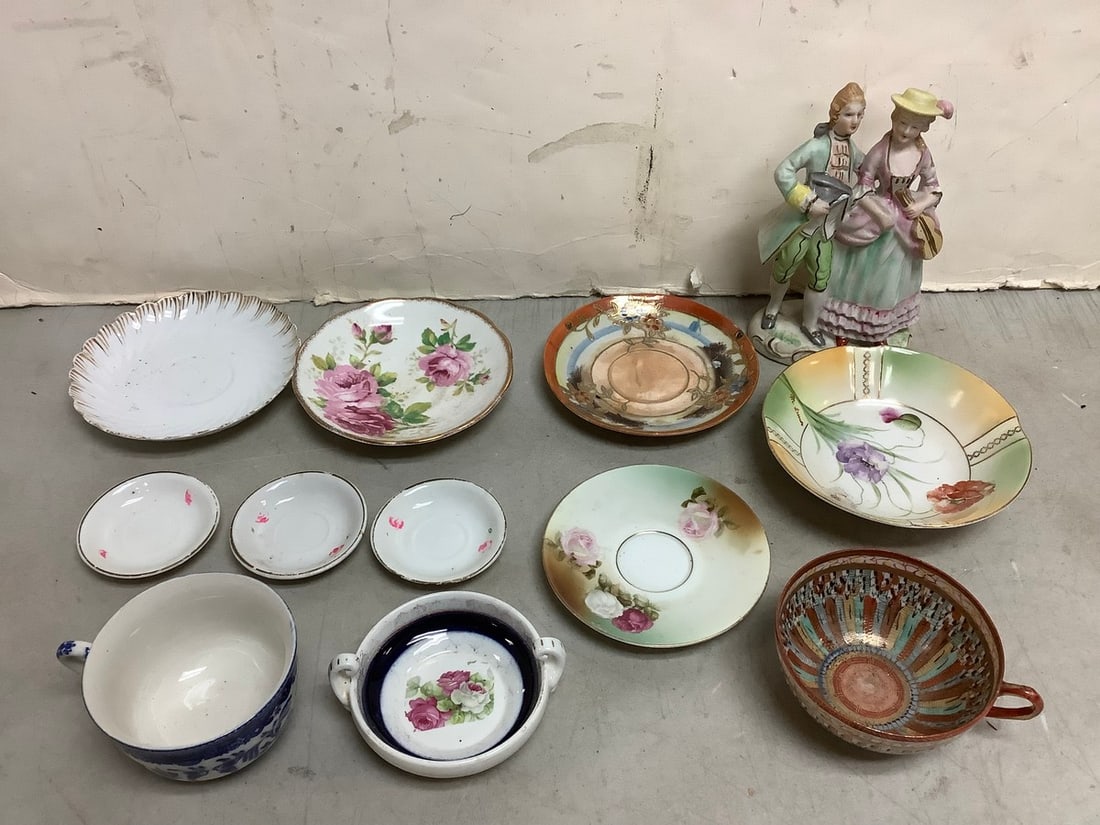 Ceramic statue, teacups, and decoratice plates(7.25in.tallest): Ceramic statue, teacups, and decoratice plates(7.25in.tallest)