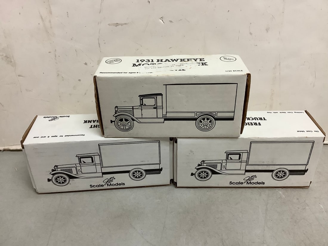 Die cast metal freight truck banks and ERTL 1931 Hawkeye Motor Truck Bank: Die cast metal freight truck banks and ERTL 1931 Hawkeye Motor Truck Bank