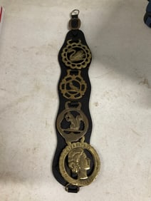 lot of 4 horse brasses on leather from england