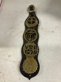 lot of 4 horse brasses on leather from england