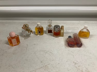 lot of mini perfume bottles Calvin Klein and more