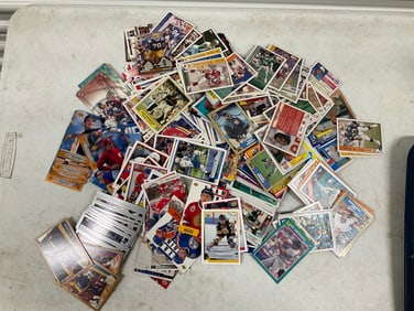 lot of various sports cards with various years
