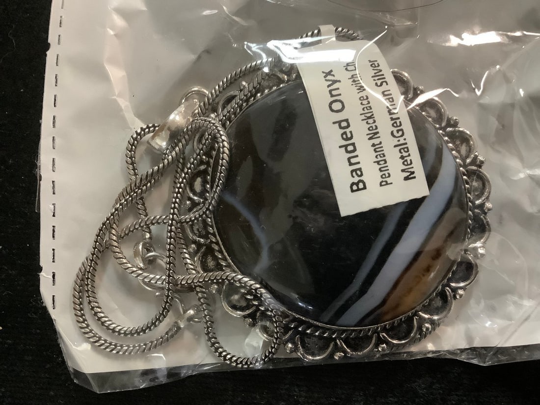 NEW german silver Pendant necklace with chain Branded onyx: NEW german silver Pendant necklace with chain Branded onyx