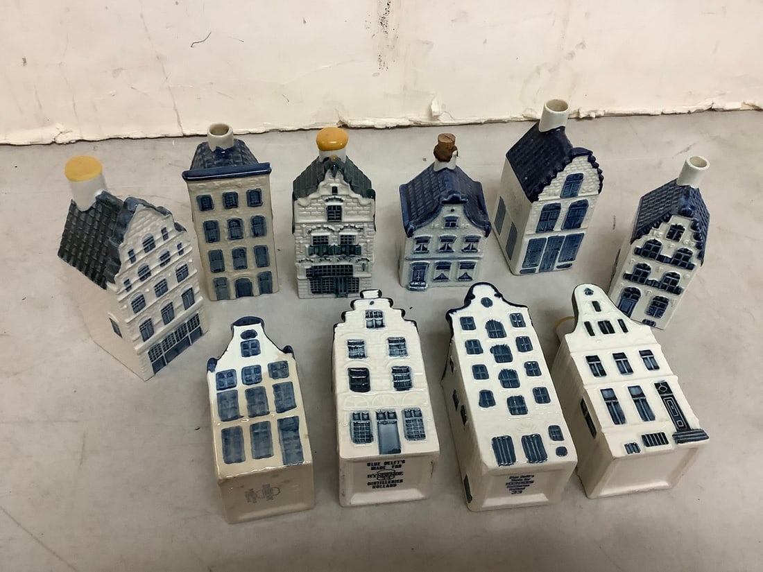 KLM and RYNBENDE mini airline liquor bottles 4.5in tallest (1 of 1)