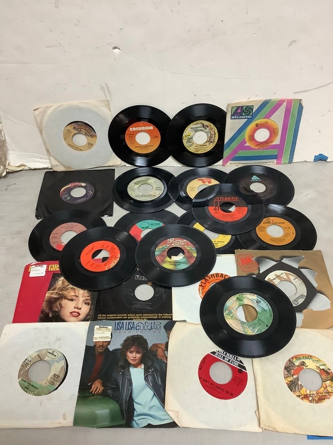 Vintage records(Barbara Streisand, Ray Stevens, David Geddes, and more) (1 of 1)