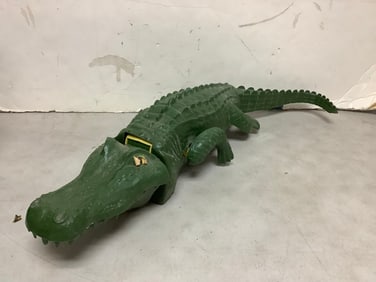 1980 Alligator Associates toy(about 28in.long)
