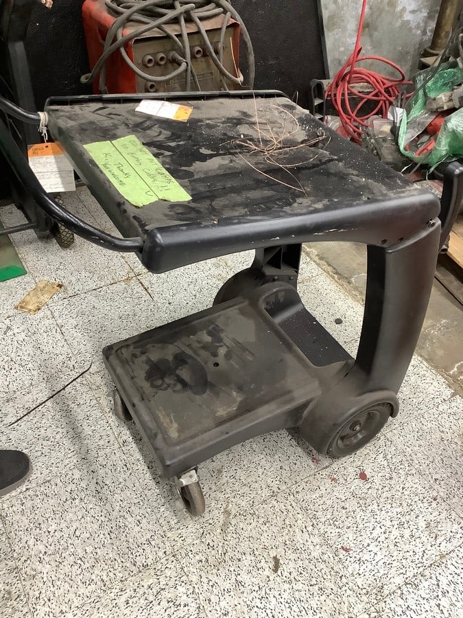 Plastic rolling cart (1 of 1)