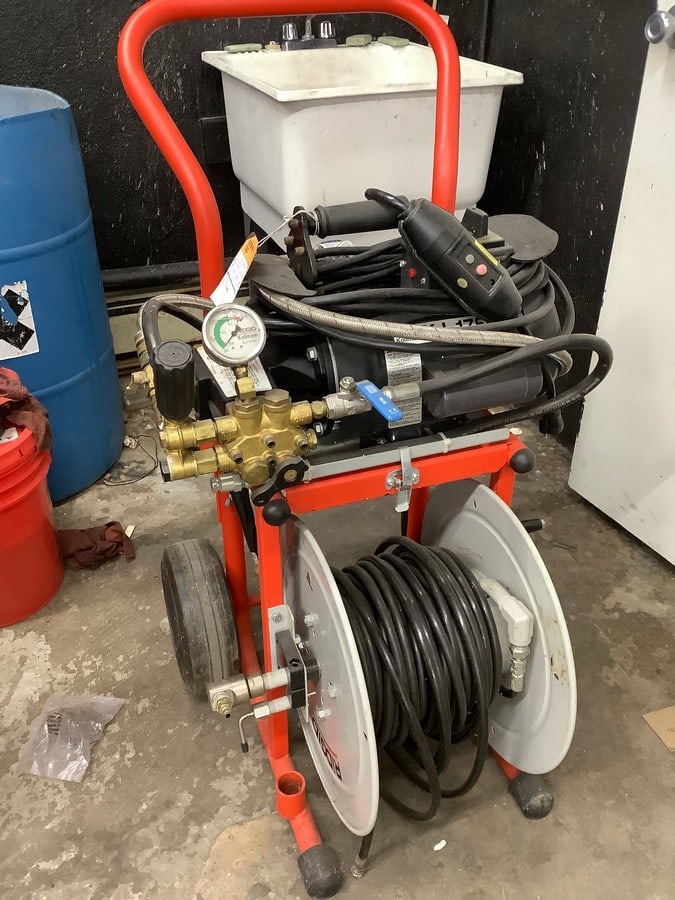 Ridgid pressure washer (1 of 1)