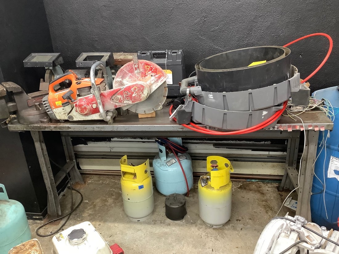 Metal work bench(6ft.long) (1 of 1)