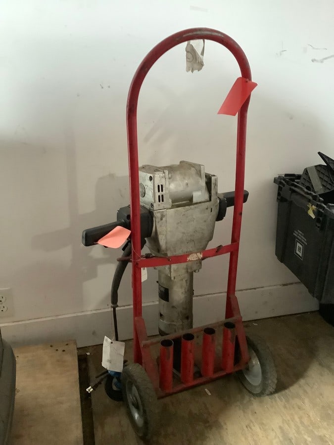 Electric jack hammer(unknown working condition) (1 of 1)
