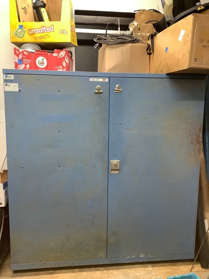 Lista metal storage cabinet(56in.x30in.x60in.) (1 of 1)