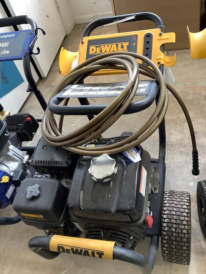 DeWalt 3800psi pressure washer- unknown working condition (1 of 1)