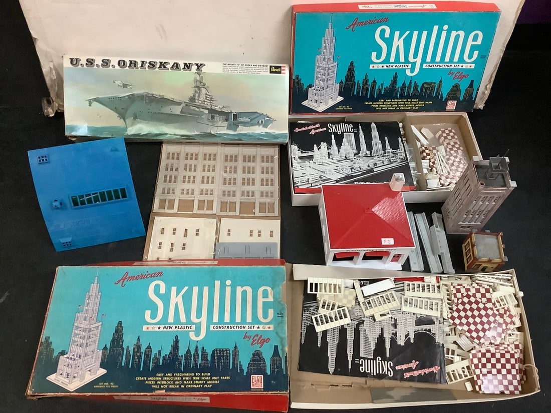 Various Skyline Construction Kits, Building Models, and more: Various Skyline Construction Kits, Building Models, and more