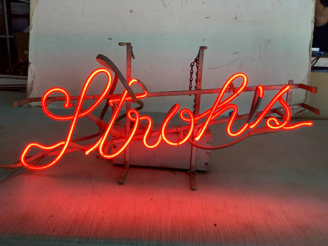 Strohs Beer Neon Light Up Sign (11.5inx24.5in) (1 of 1)