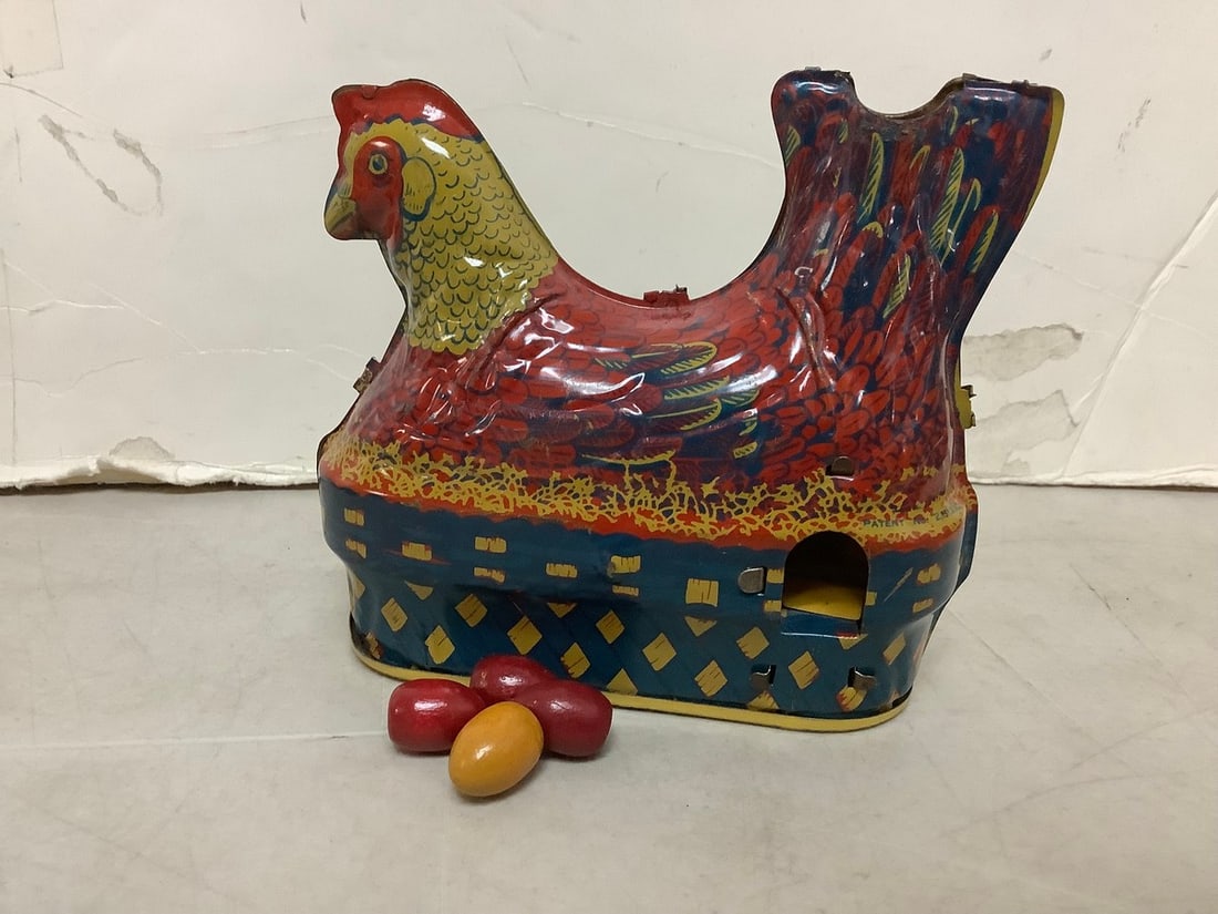 Tin Wind Up Toy - Lays Eggs (eggs included) 5in Tall: Tin Wind Up Toy - Lays Eggs (eggs included) 5in Tall