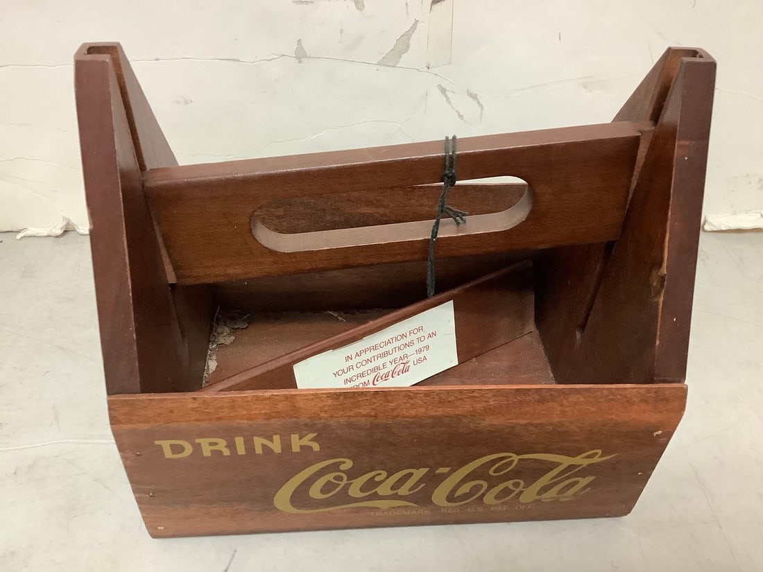 Wooden Coca-Cola Bottle Holder (7.25inx8inx5.75in) (1 of 1)