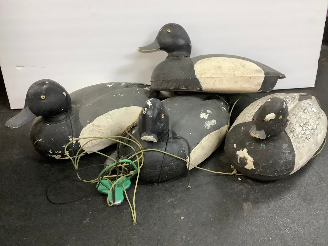 Wooden Duck Decoys (Longest - 12in) *some damaged*: Wooden Duck Decoys (Longest - 12in) *some damaged*