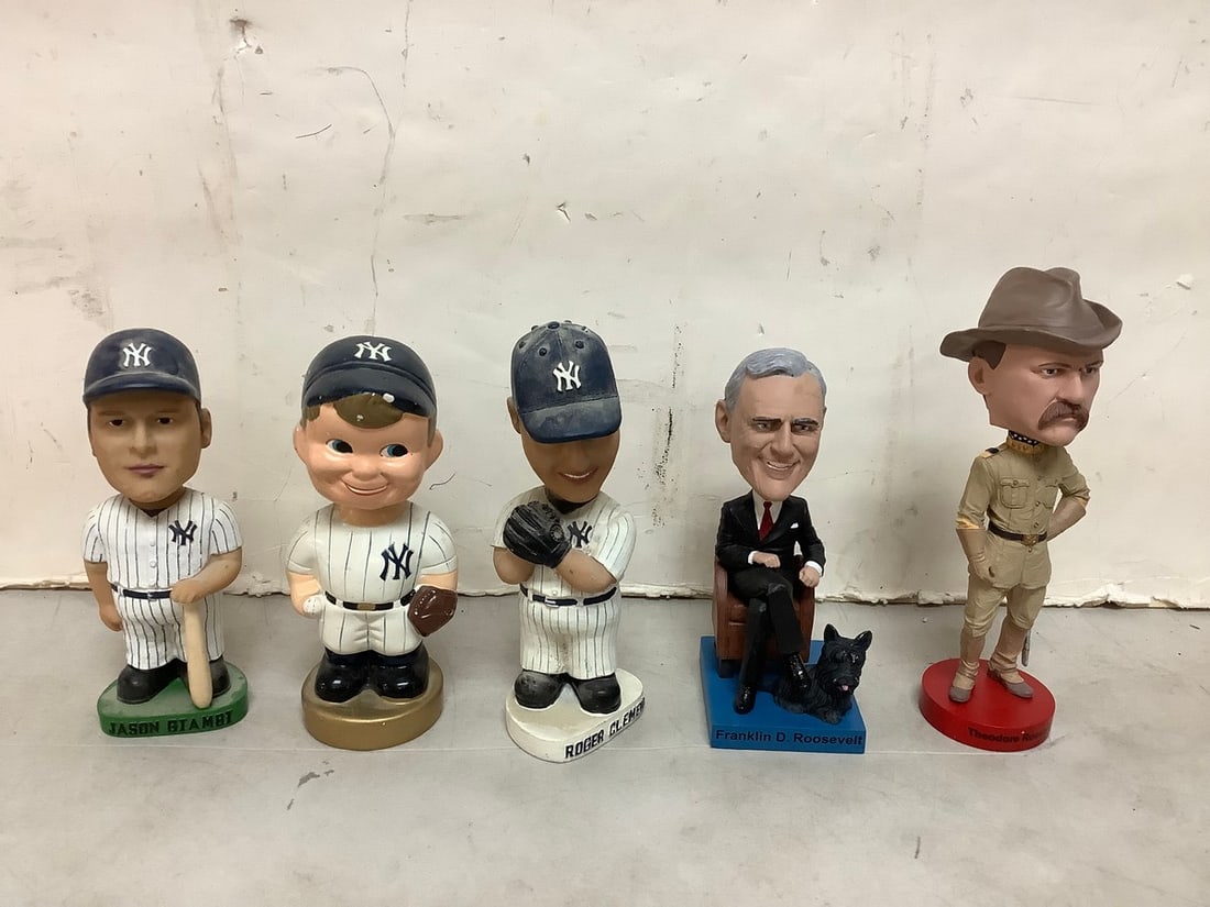 Various bobbleads(Roger Clemens, Franklin D. Roosevelt, and more-tallest 8.5in.): Various bobbleads(Roger Clemens, Franklin D. Roosevelt, and more-tallest 8.5in.)