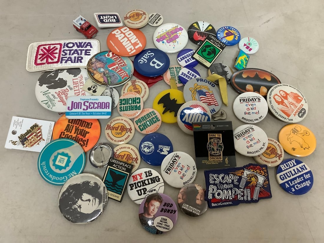 Vintage Pins, Badge and more: Vintage Pins, Badge and more