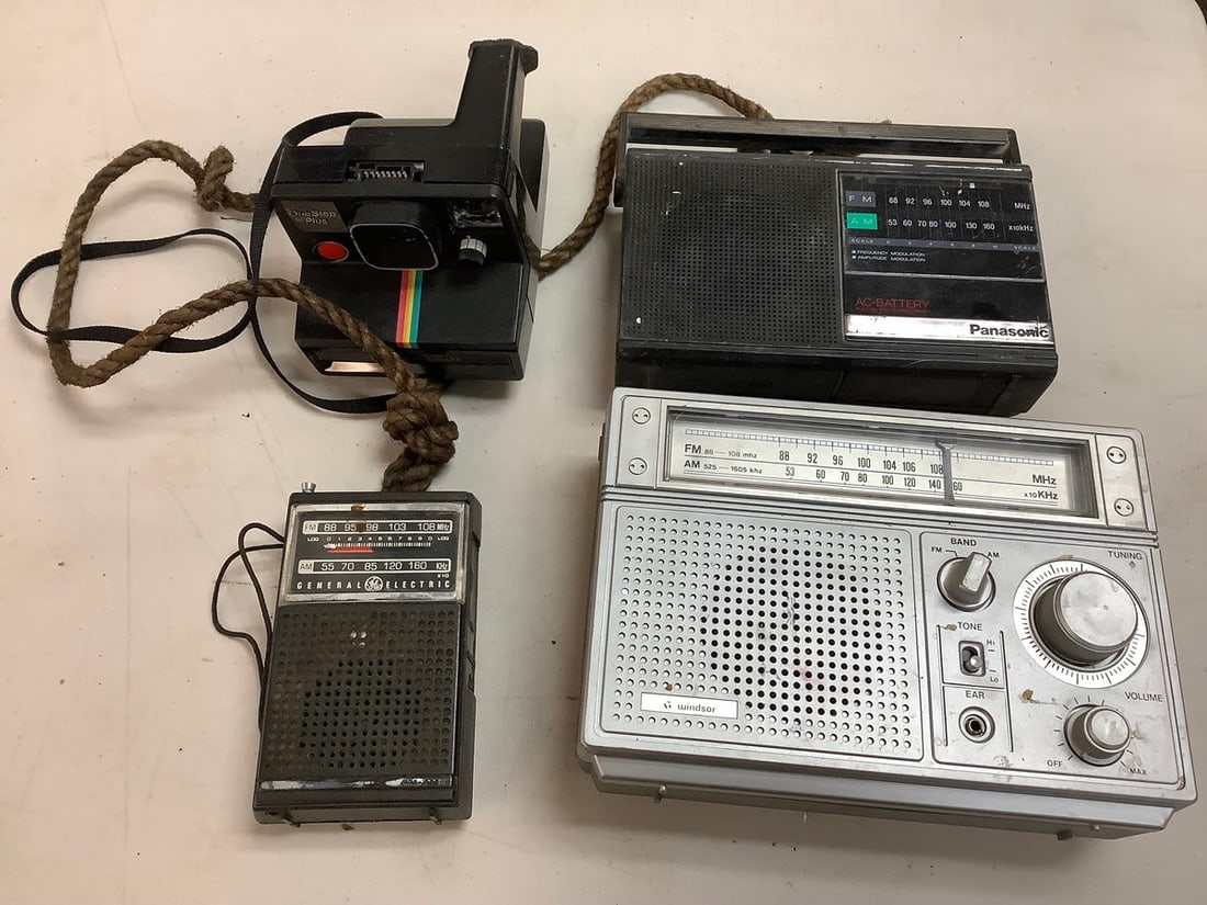 Panasonic Transformer (Model - RF-542), Windsor/General Electric Radios, and more: Panasonic Transformer (Model - RF-542), Windsor/General Electric Radios, and more