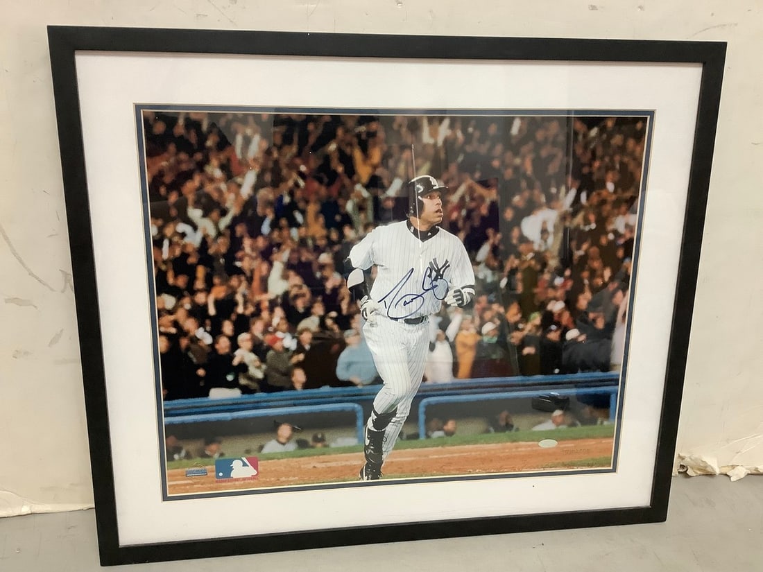 Framed and Signed David Justice Photographic Print - Steiner Sports Memorabilia (21.5inx25.25in) (1 of 1)