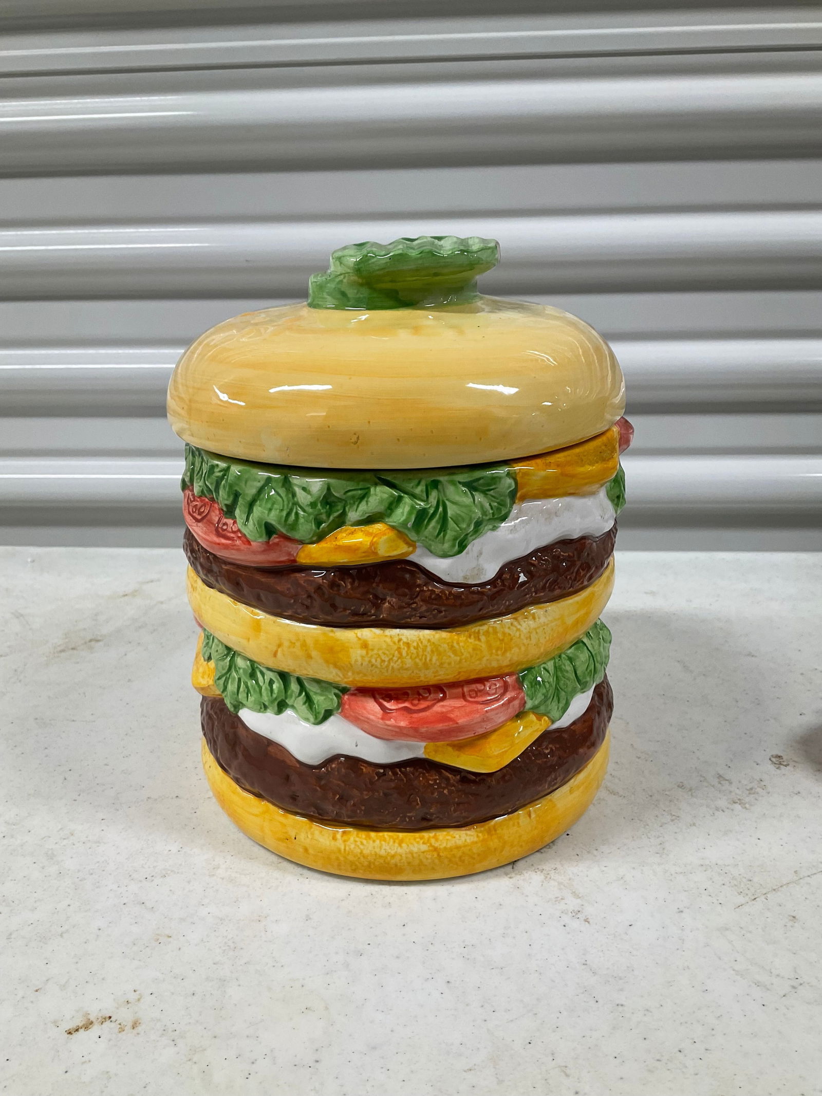 Vintage Cheeseburger cookie jar 9in: Vintage Cheeseburger cookie jar 9in