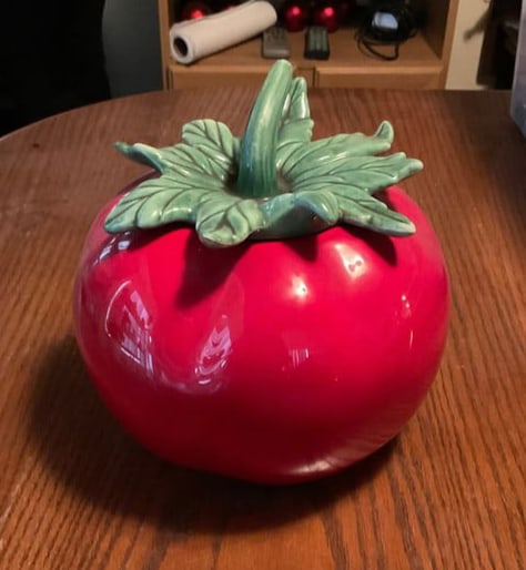 Tomato cookie jar 7in: Tomato cookie jar 7in