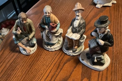 Lot of 4 Lego made in Taiwan figures 7in