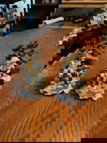 Lot of 2 Leonardo collection porsilain figures 9in