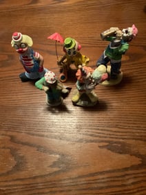 Lot of clown perclin dolls