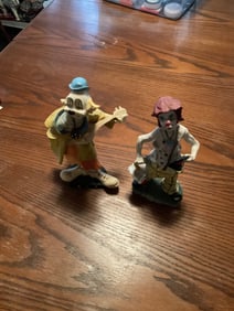 Lot of 2 clown perlcin dolls