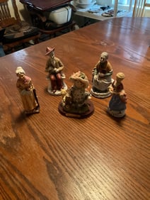 Lot of 5 ceramic figures
