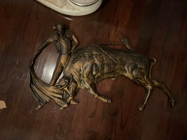 Matedor and bull walling hanging